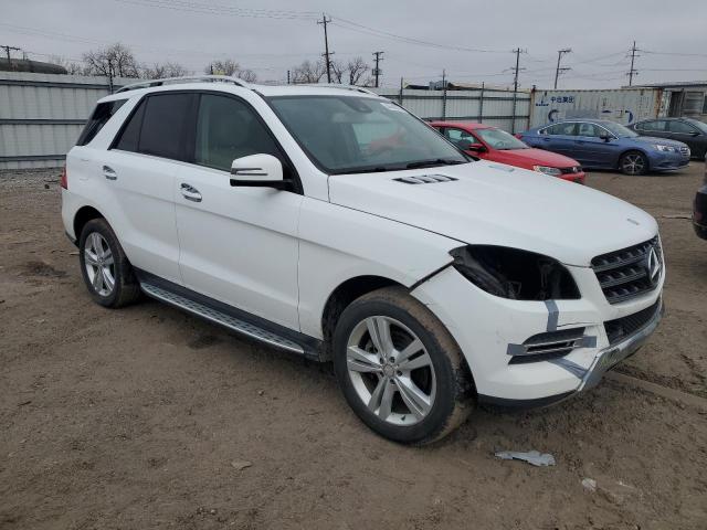 4JGDA5HB4FA533470 - 2015 MERCEDES-BENZ ML 350 4MATIC WHITE photo 4