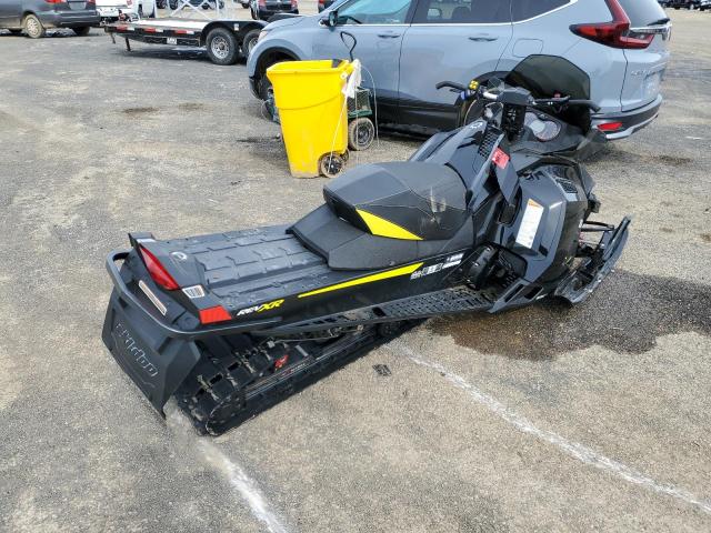 2BPSMMEA8EV000015 - 2014 SKI DOO RENEGADE BLACK photo 4