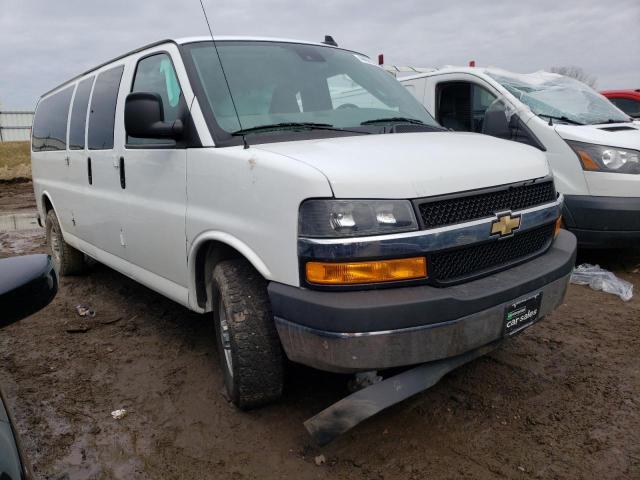 1GAZGPFG7K1323225 - 2019 CHEVROLET EXPRESS G3 LT WHITE photo 4