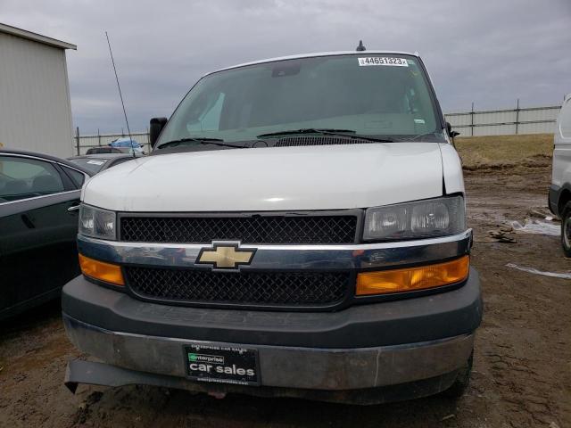 1GAZGPFG7K1323225 - 2019 CHEVROLET EXPRESS G3 LT WHITE photo 5