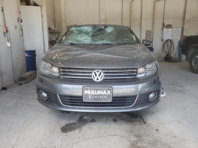 WVWFW8AH2DV000778 - 2013 VOLKSWAGEN EOS LUX 灰色 照片 5