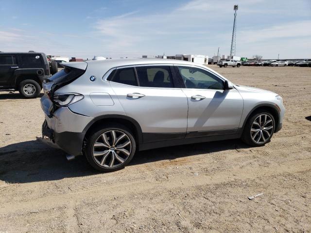 WBXYJ5C39JEF78921 - 2018 BMW X2 XDRIVE28I SILVER photo 3