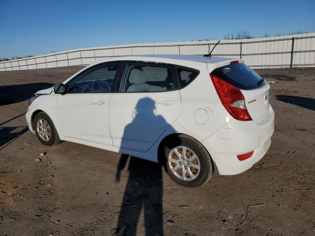 KMHCT5AE1DU109783 - 2013 HYUNDAI ACCENT GLS WHITE photo 2