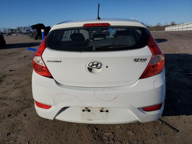 KMHCT5AE1DU109783 - 2013 HYUNDAI ACCENT GLS WHITE photo 6