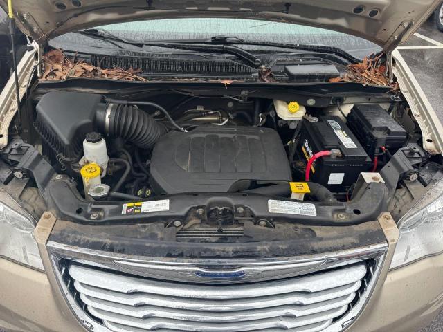 2C4RC1CG6DR619890 - 2013 CHRYSLER TOWN & COU TOURING L GOLD photo 7