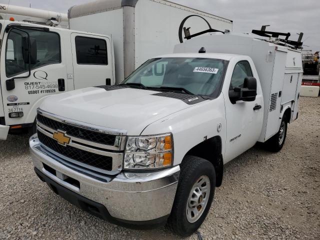 1GB3CZCG8DF152004 - 2013 CHEVROLET SILVERADO C3500 WHITE photo 1