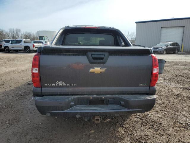 3GNTKEE37BG331042 - 2011 CHEVROLET AVALANCHE LS CHARCOAL photo 6