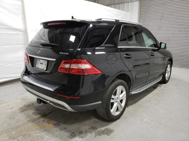 4JGDA5HB7CA000945 - 2012 MERCEDES-BENZ ML 350 4MATIC BLACK photo 3