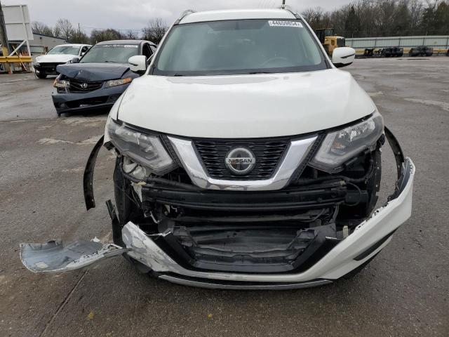 KNMAT2MT9JP535204 - 2018 NISSAN ROGUE S WHITE photo 5