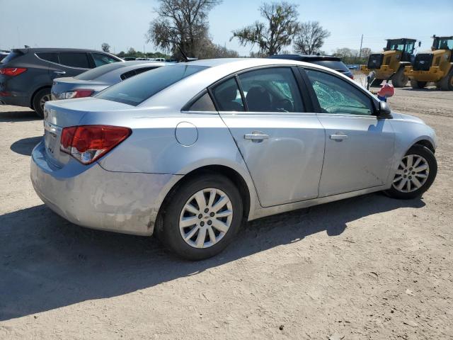 1G1PC5SH9B7242911 - 2011 CHEVROLET CRUZE LS SILVER photo 3