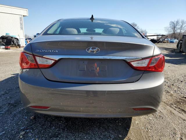 5NPEB4AC8BH270048 - 2011 HYUNDAI SONATA GLS GRAY photo 6