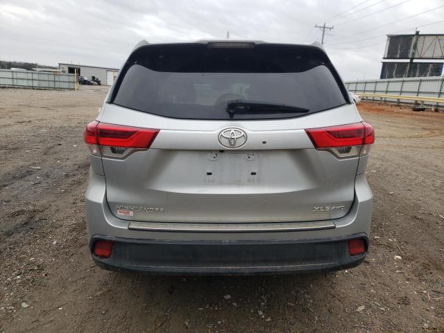 5TDJZRFH6KS613462 - 2019 TOYOTA HIGHLANDER SE SILVER photo 6