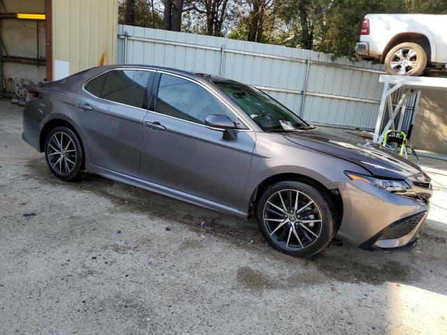 4T1G11AK4PU724080 - 2023 TOYOTA CAMRY SE NIGHT SHADE CHARCOAL photo 4