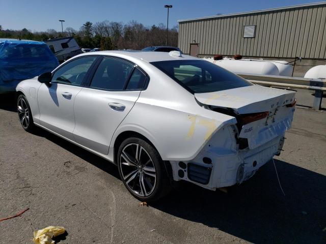 7JRBR0FM8KG018556 - 2019 VOLVO S60 T8 R-DESIGN WHITE photo 2