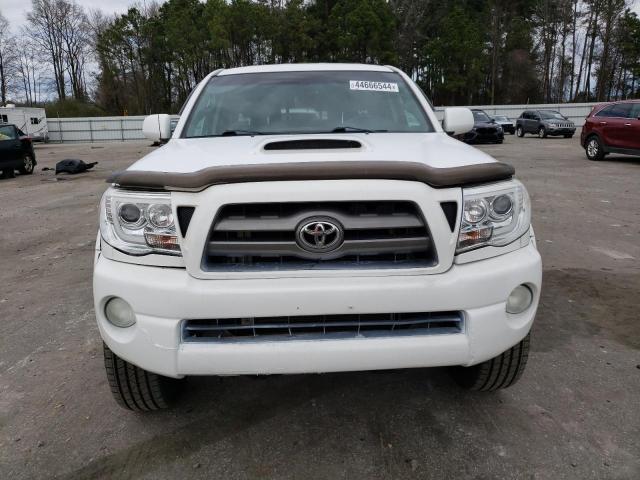 5TELU4EN5AZ692951 - 2010 TOYOTA TACOMA DOUBLE CAB WHITE photo 5