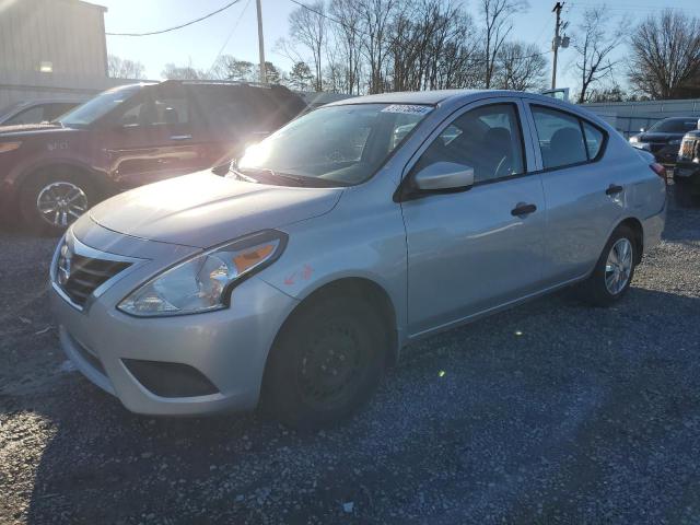 3N1CN7AP5JL830418 - 2018 NISSAN VERSA S SILVER photo 1