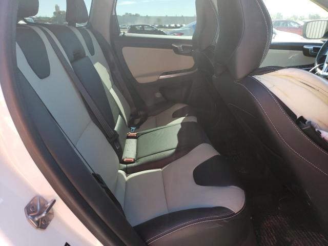 YV440MDR5H2109441 - 2017 VOLVO XC60 T5 DYNAMIC თეთრი ფოტო 11