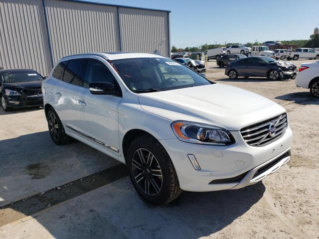 YV440MDR5H2109441 - 2017 VOLVO XC60 T5 DYNAMIC WHITE photo 4