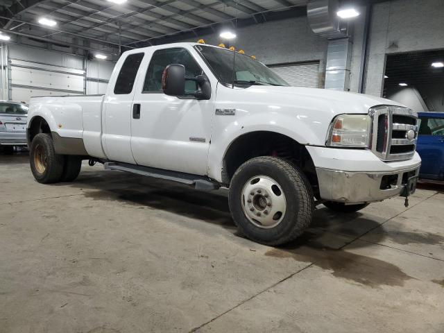 1FTWX33P26ED32419 - 2006 FORD F350 SUPER DUTY WHITE photo 4