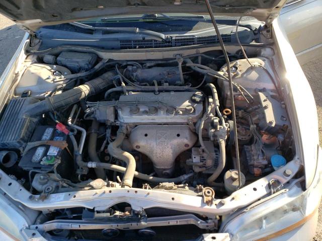 JHMCG5670YC013933 - 2000 HONDA ACCORD SE GOLD photo 11