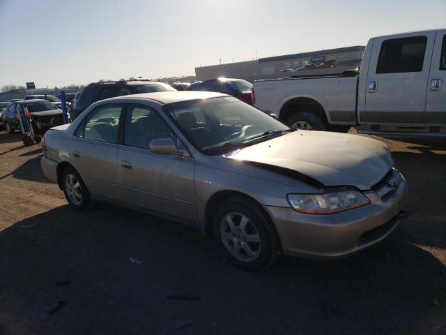 JHMCG5670YC013933 - 2000 HONDA ACCORD SE GOLD photo 4