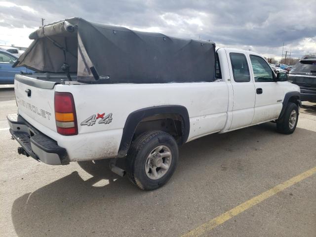 1GCGK29U6YE270312 - 2000 CHEVROLET SILVERADO K2500 WHITE photo 3