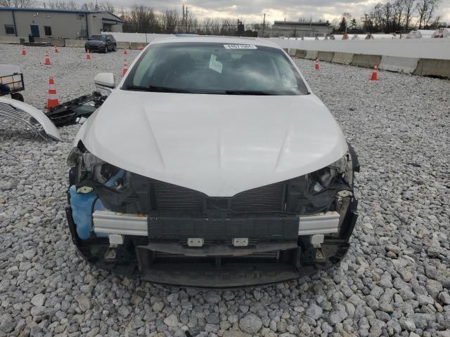 3LN6L2J96GR627544 - 2016 LINCOLN MKZ WHITE photo 5