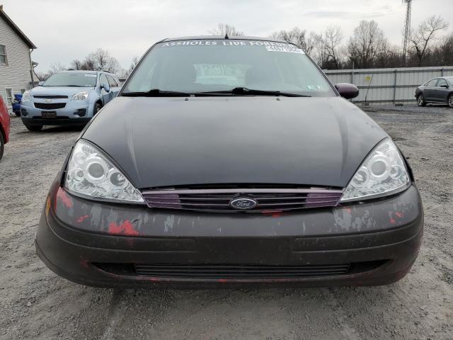 3FAFP37353R144967 - 2003 FORD FOCUS ZX5 BLACK photo 5