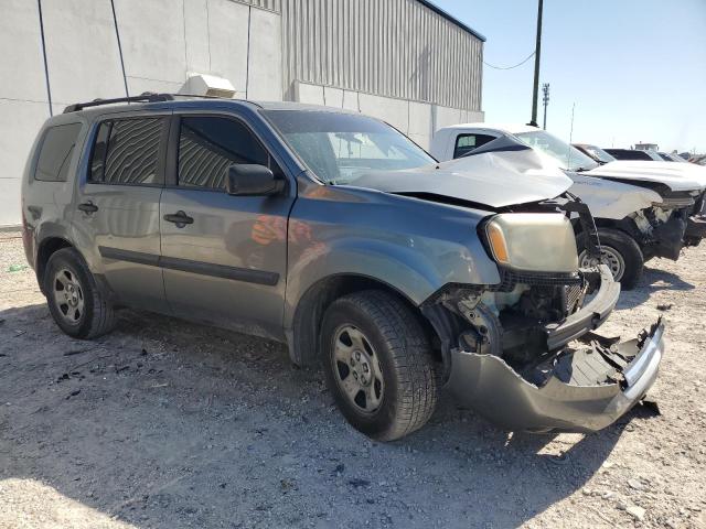 5FNYF382X9B026631 - 2009 HONDA PILOT LX SILVER photo 4