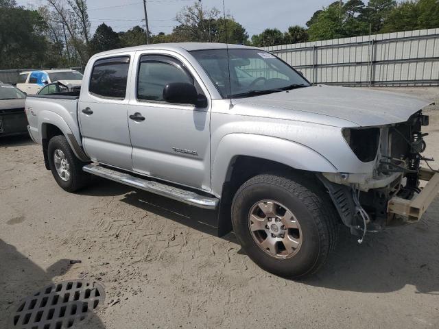 3TMJU62N68M055727 - 2008 TOYOTA TACOMA DOUBLE CAB PRERUNNER SILVER photo 4