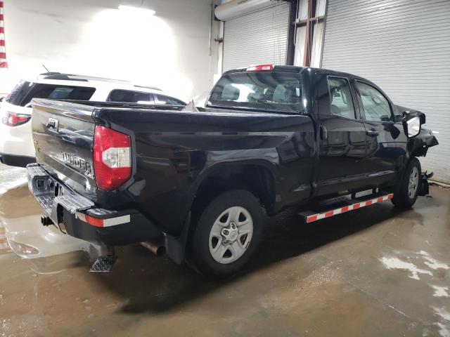 5TFUM5F10HX070040 - 2017 TOYOTA TUNDRA DOUBLE CAB SR/SR5 BLACK photo 3