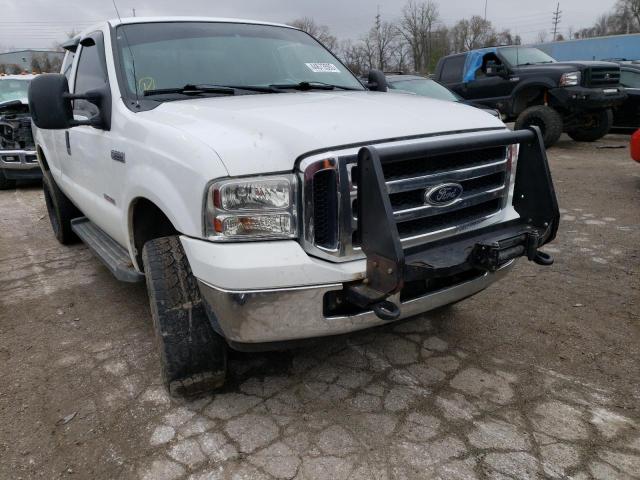 1FTSX21P77EA69342 - 2007 FORD F250 SUPER DUTY WHITE photo 4