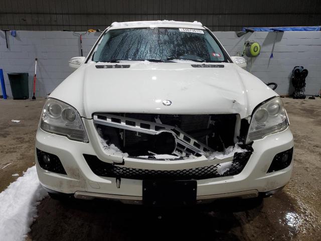 4JGBB8GB3AA532715 - 2010 MERCEDES-BENZ ML 350 4MATIC WHITE photo 5