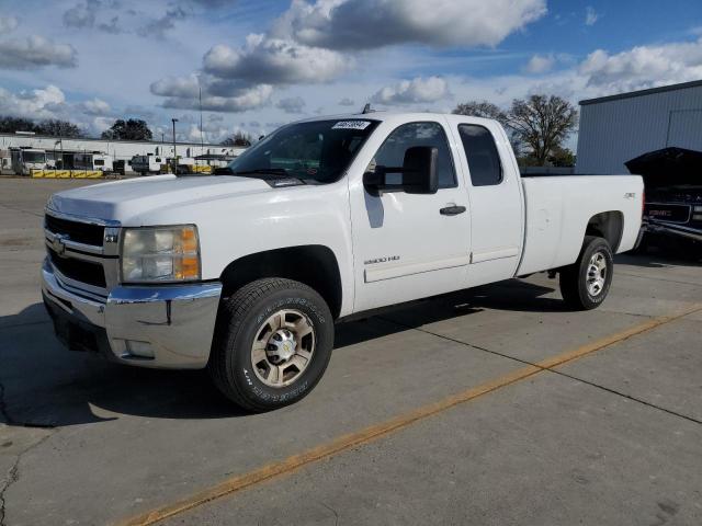 1GC5KXBG1AZ197972 - 2010 CHEVROLET SILVERADO K2500 HEAVY DUTY LT WHITE photo 1