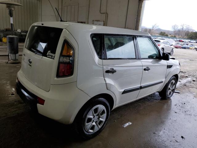 KNDJT2A16B7262758 - 2011 KIA SOUL WHITE photo 3