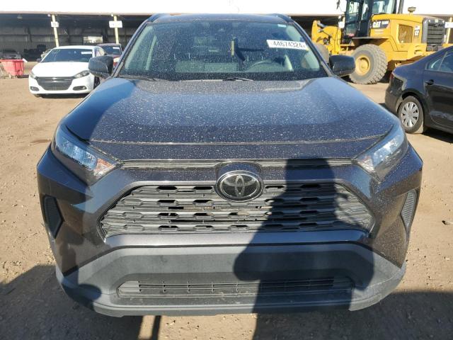 2T3H1RFV8KW024746 - 2019 TOYOTA RAV4 LE GRAY photo 5