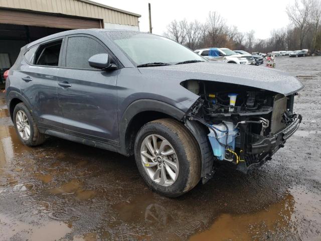 KM8J2CA46JU807100 - 2018 HYUNDAI TUCSON SE GRAY photo 4