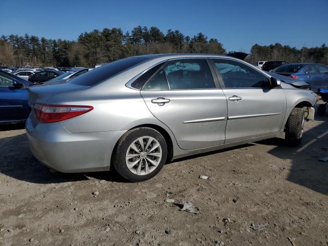 4T4BF1FKXGR561297 - 2016 TOYOTA CAMRY LE SILVER photo 3