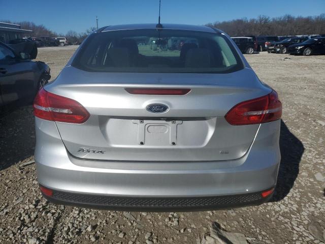 1FADP3F21HL302565 - 2017 FORD FOCUS SE SILVER photo 6