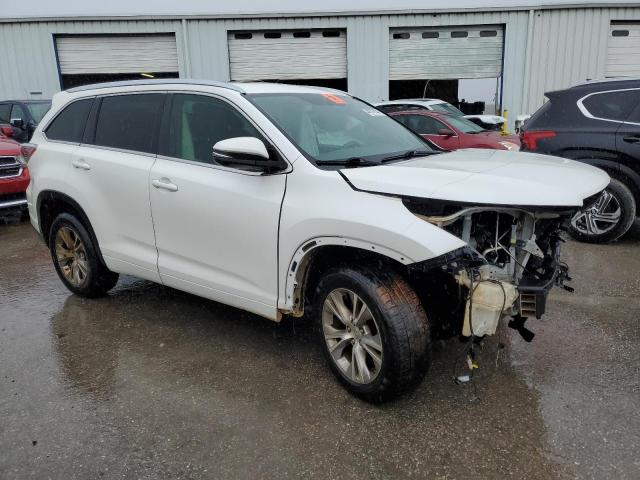 5TDKKRFH6FS072024 - 2015 TOYOTA HIGHLANDER XLE WHITE photo 4