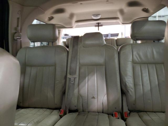 5LMFU27R04LJ10106 - 2004 LINCOLN NAVIGATOR 棕色 照片 10
