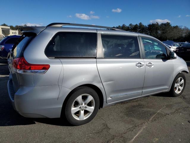 5TDKK3DCXDS283499 - 2013 TOYOTA SIENNA LE SILVER photo 3