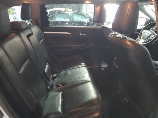 5TDJKRFH0FS187908 - 2015 TOYOTA HIGHLANDER XLE 银色 照片 11