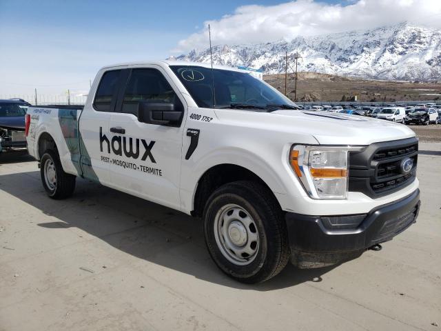 1FTFX1E58MFB80556 - 2021 FORD F150 SUPER CAB WHITE photo 4