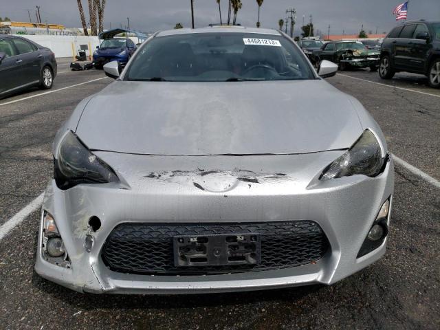 JF1ZNAA17D2701799 - 2013 TOYOTA SCION FR-S 银色 照片 5