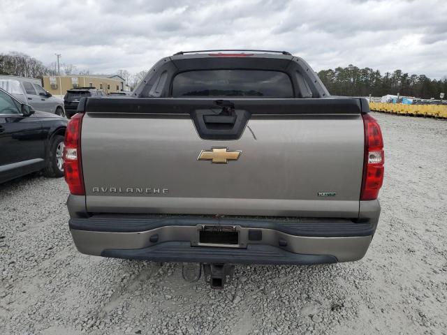 3GNEC12017G114182 - 2007 CHEVROLET AVALANCHE C1500 GRAY photo 6