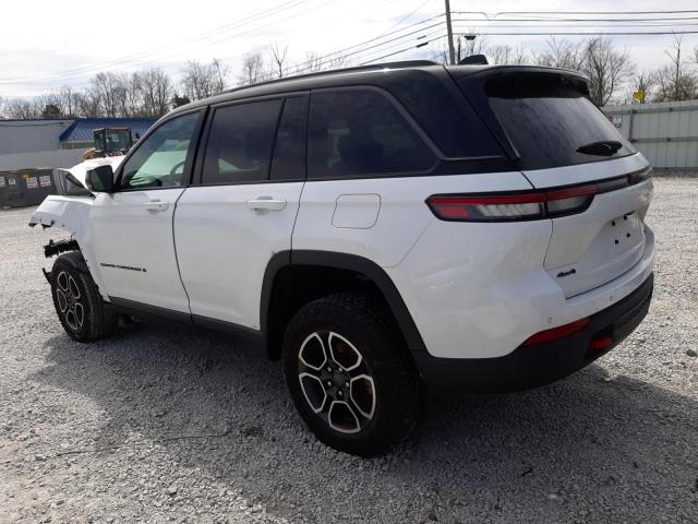 1C4RJHCG0N8591497 - 2022 JEEP GRAND CHER TRAILHAWK WHITE photo 2