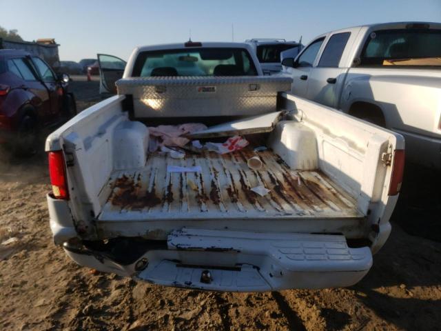 1GCCS145628224848 - 2002 CHEVROLET S TRUCK S10 WHITE photo 6