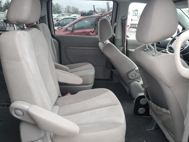 KNDMG4C71B6372296 - 2011 KIA SEDONA LX GRAY photo 11