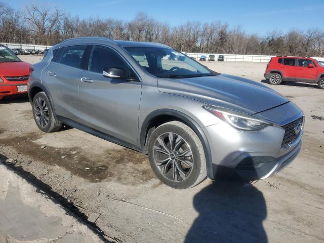 SJKCH5CR4HA033132 - 2017 INFINITI QX30 BASE GRAY photo 4